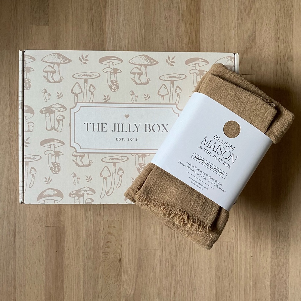 Bluum Maison table runner and napkin set x Jillian Harris